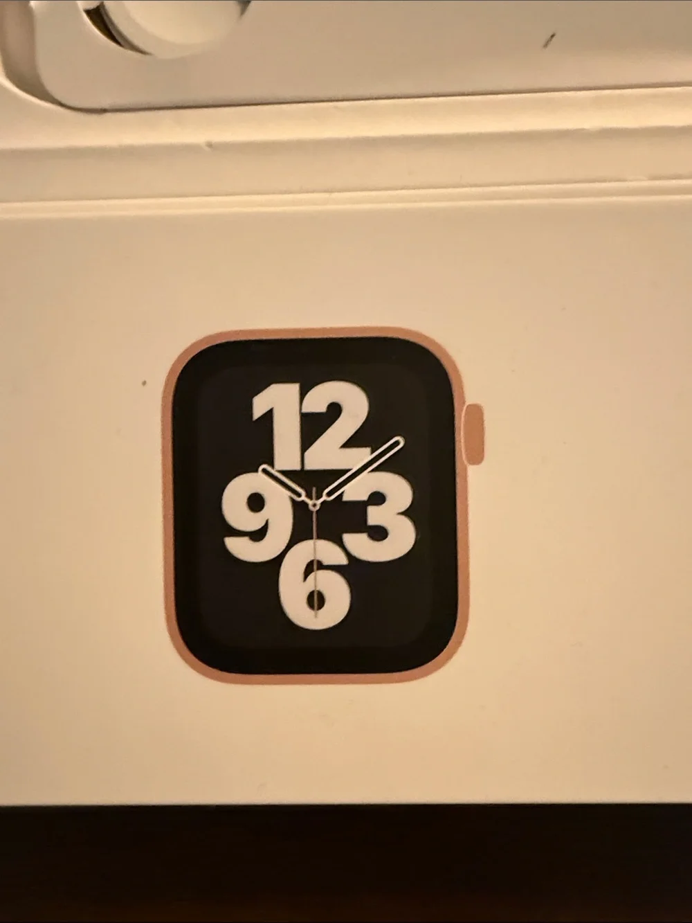 Apple Watch SE in Original Box w Charger and Band plus accessories